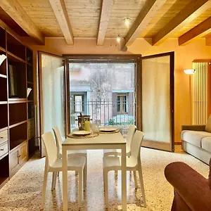 https://ca-tintoretto.hotelinveneto.com